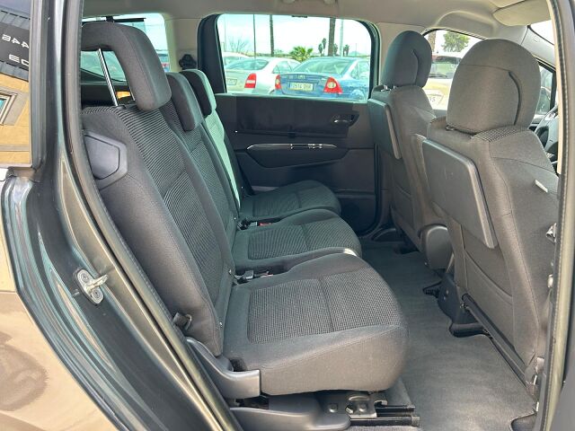 PEUGEOT 5008 STYLE 1.6 HDI AUTO SPANISH LHD IN SPAIN 118000 MILES 7 SEATS 2014